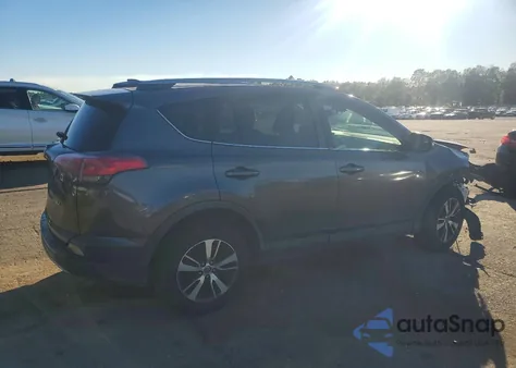 2017 Toyota Rav4 Xle z USA, uszkodzony, nr VIN JTMWFREVXHJ128057